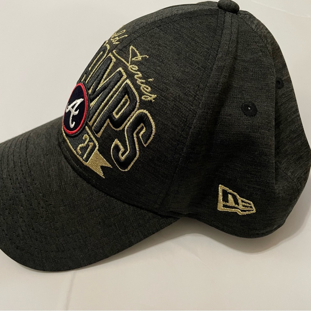 Atlanta Braves Black & Gold World Series 2021 Baseball Cap - Picture 3 of 7